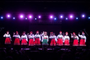 La Agrupación de Zarzuela de Alcalá de Henares llena en el primer espectáculo del ciclo ‘Las Noches del Parque’